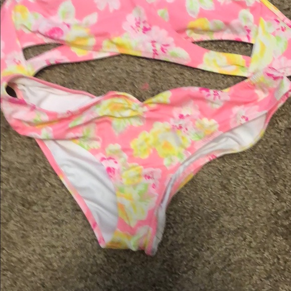 Victoria Secret Pink Floral Swimsuit - Picture 6 of 7